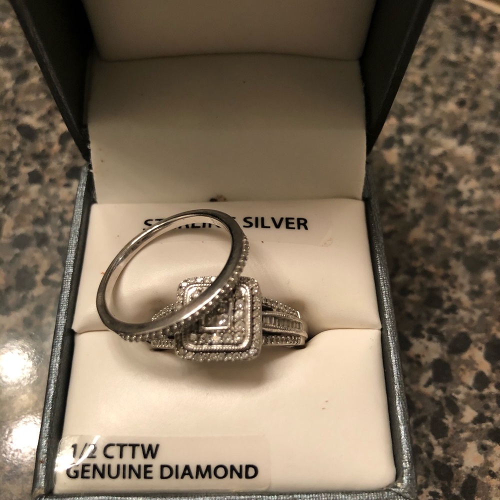 Beautiful Bridal Set - Picture 2 of 2